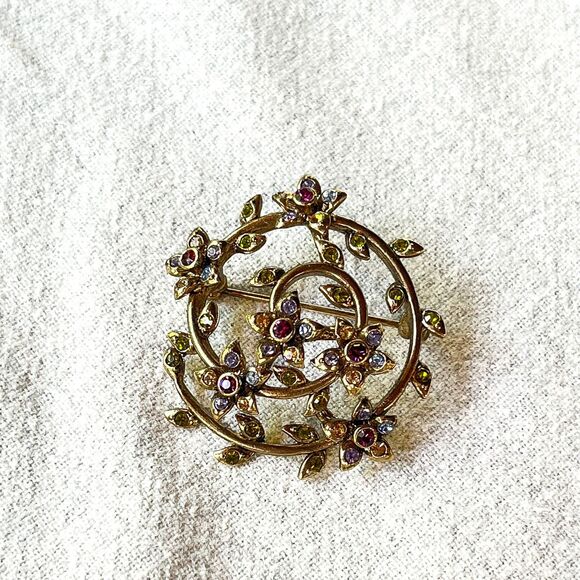 Monet Jewelry - Vintage 1960s Monet Floral Wreath Brooch Gold Tone Purple Green Rhinestone Pin
